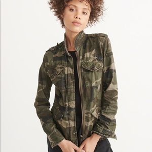 BRAND NEW ABERCROMBIE